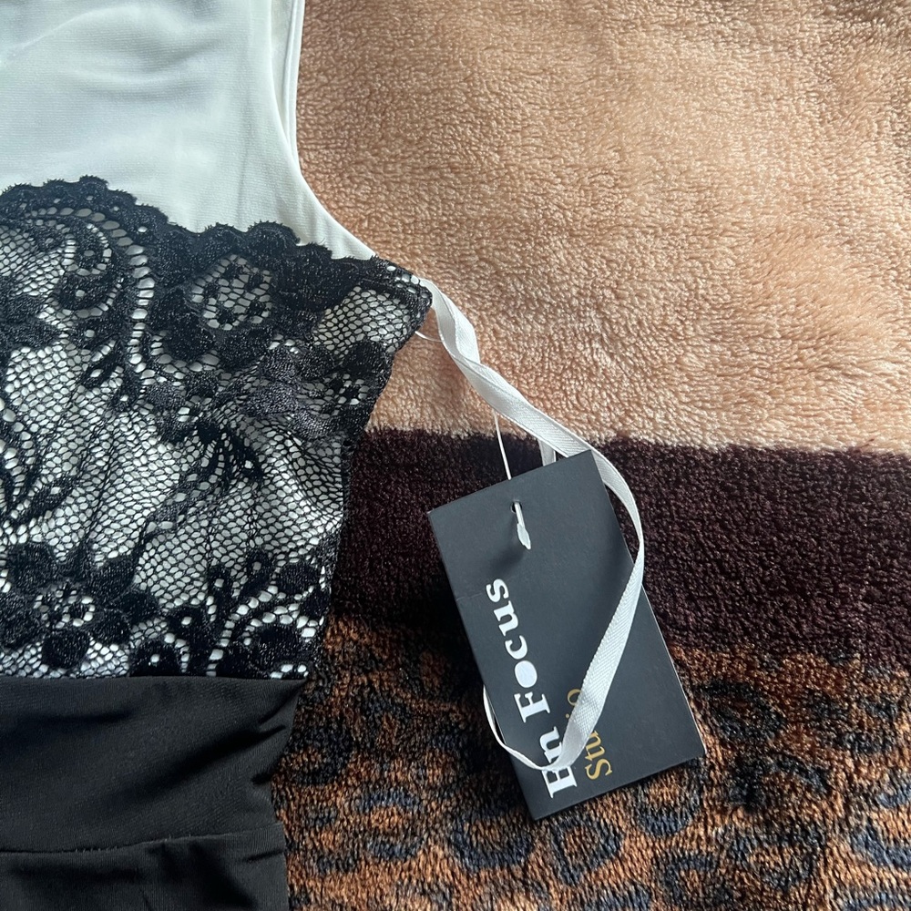 Enfocus Studio White Top with Branded Neck Label